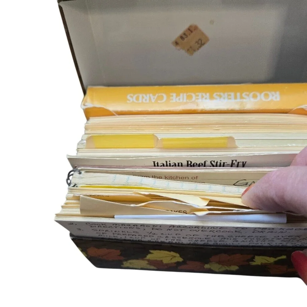 VTG Autumn Thanksgiving‎ Tin Recipe Box Syndicate Mfg Fall Leaves MCM